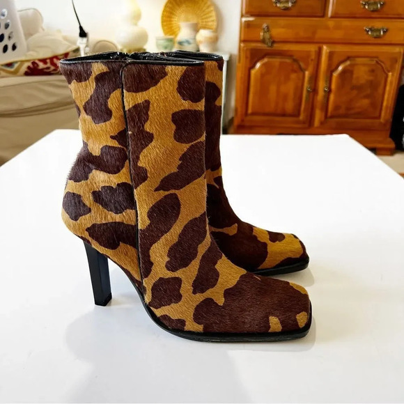 Vintage Giraffe Print Square Toe Boots Size 40 EU Hair on Hide Timeless Brazil - Picture 5 of 12